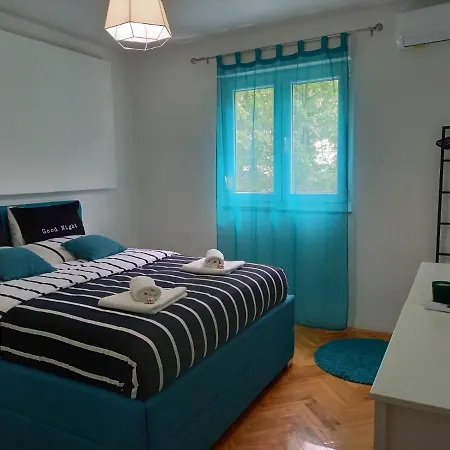 Agape C-52 Τρέμπινιε