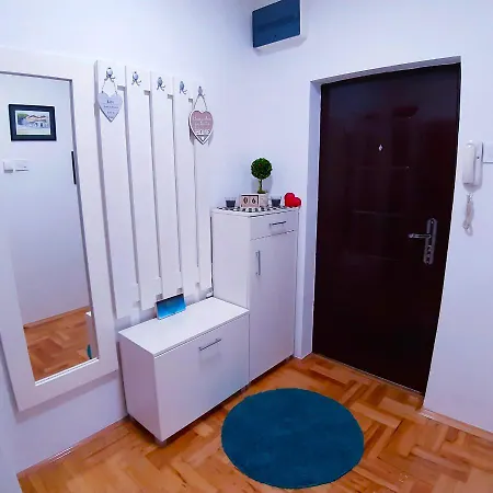 Agape C-52 Διαμέρισμα Τρέμπινιε